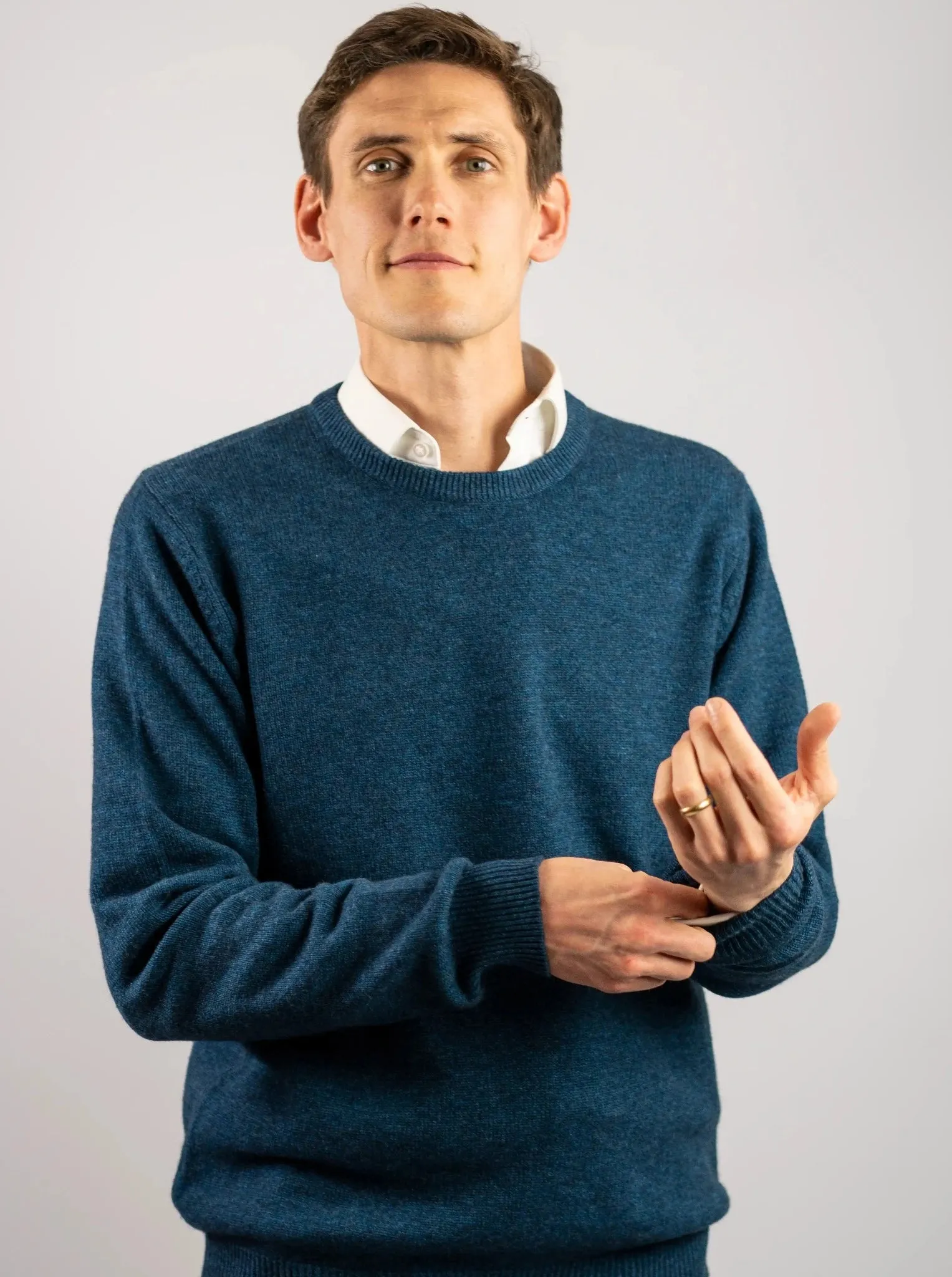 Cashmere and Merino Crew Neck Jumper | Ocean Blue