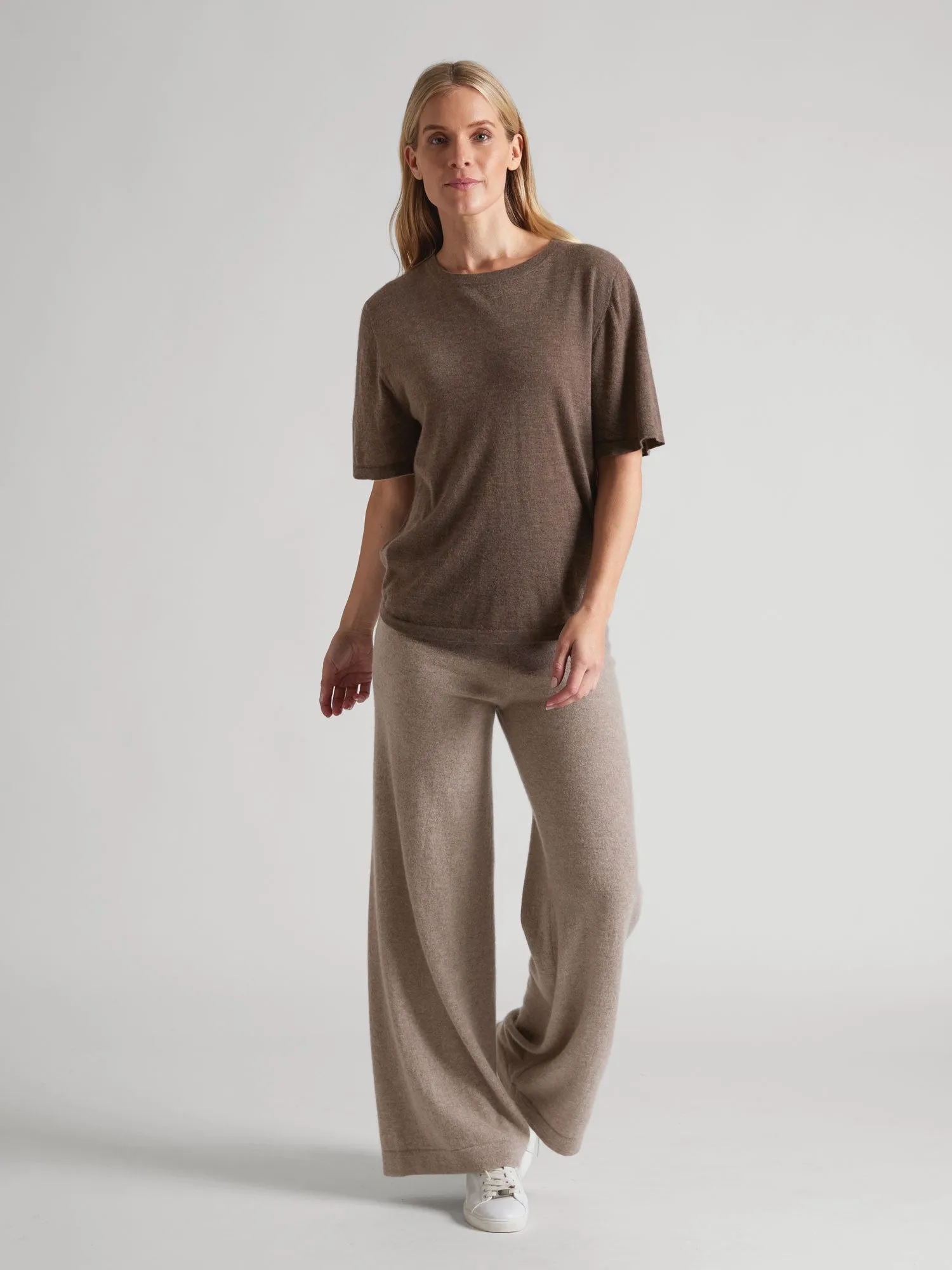 Cashmere top "Airy top" - dark toast