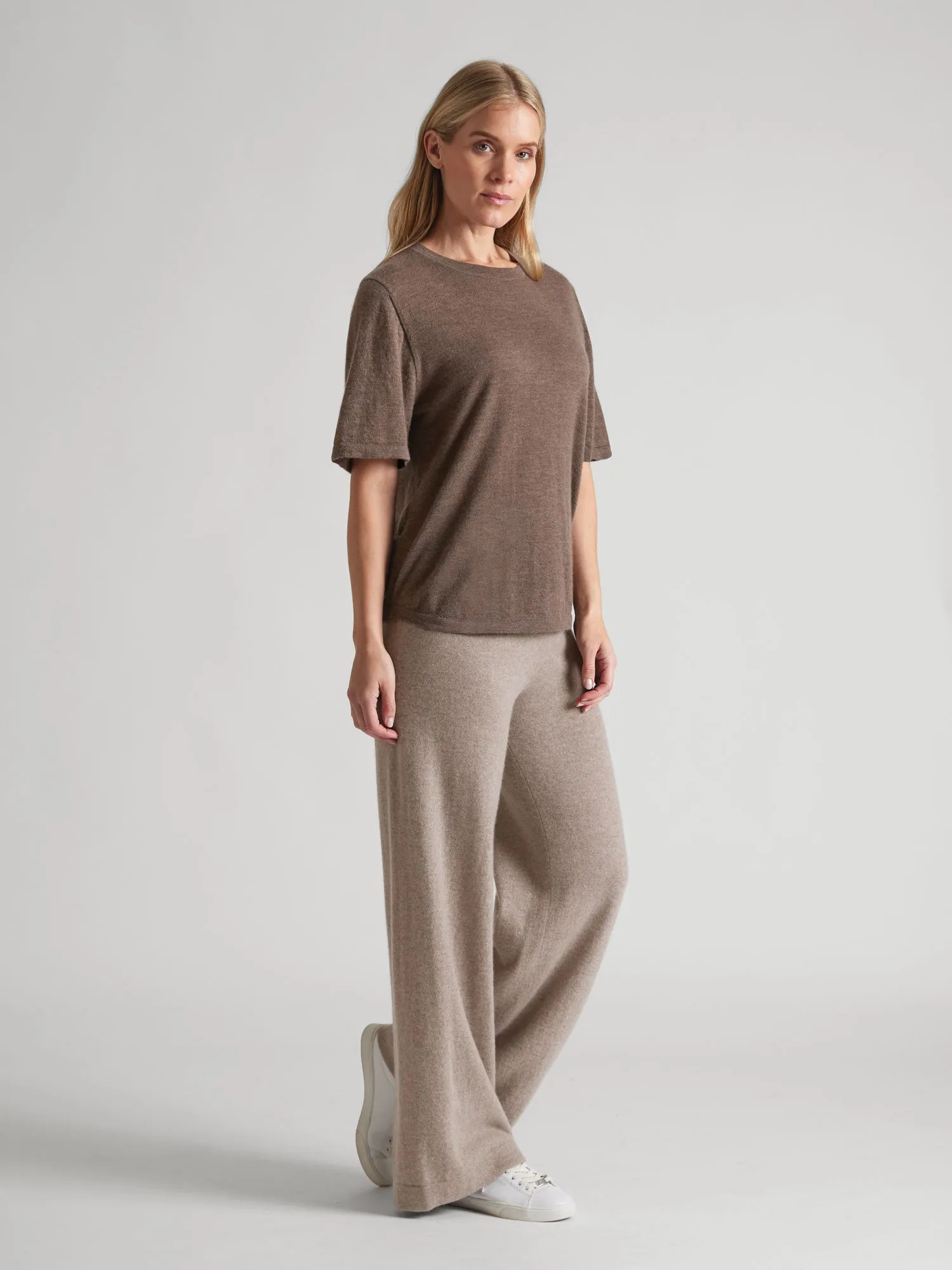 Cashmere top "Airy top" - dark toast