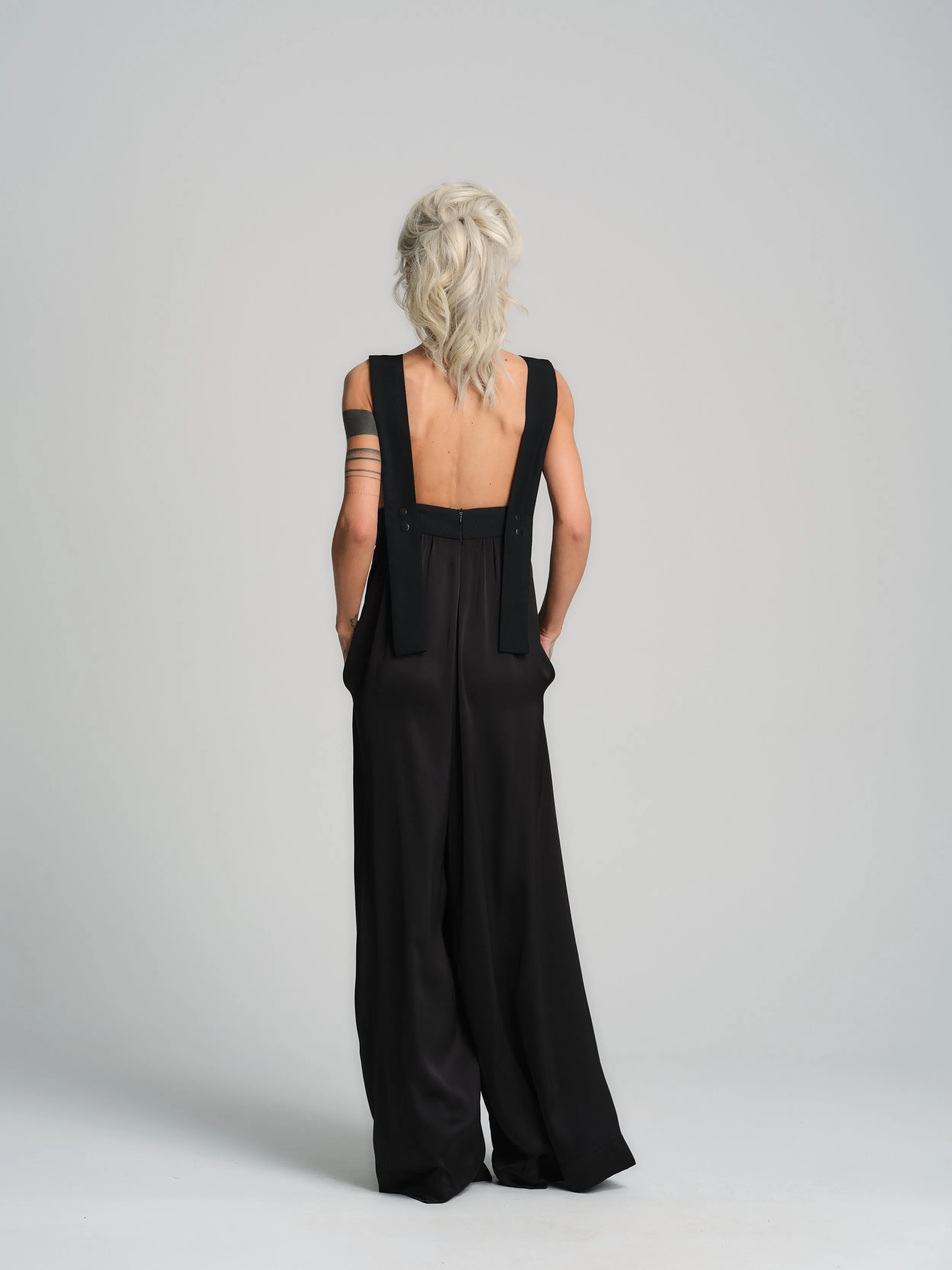 Glamorous Black Open-Back Jumpsuit