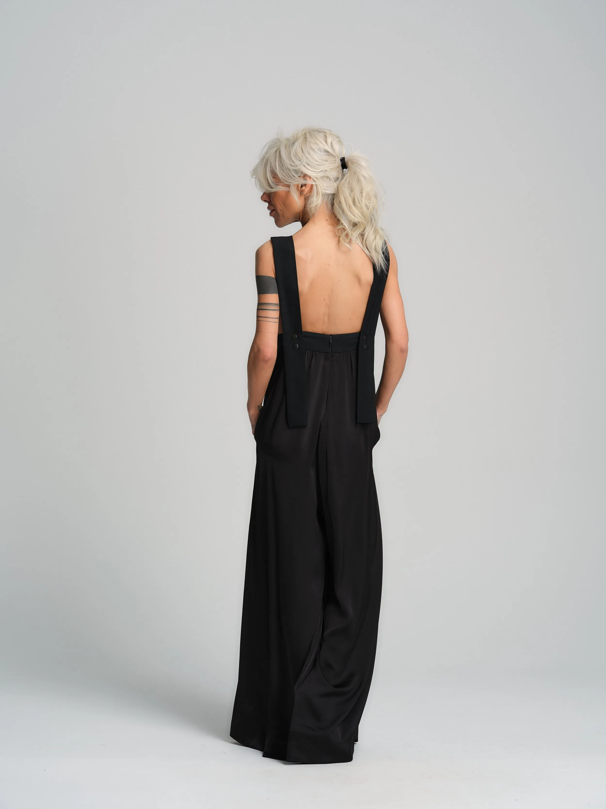 Glamorous Black Open-Back Jumpsuit
