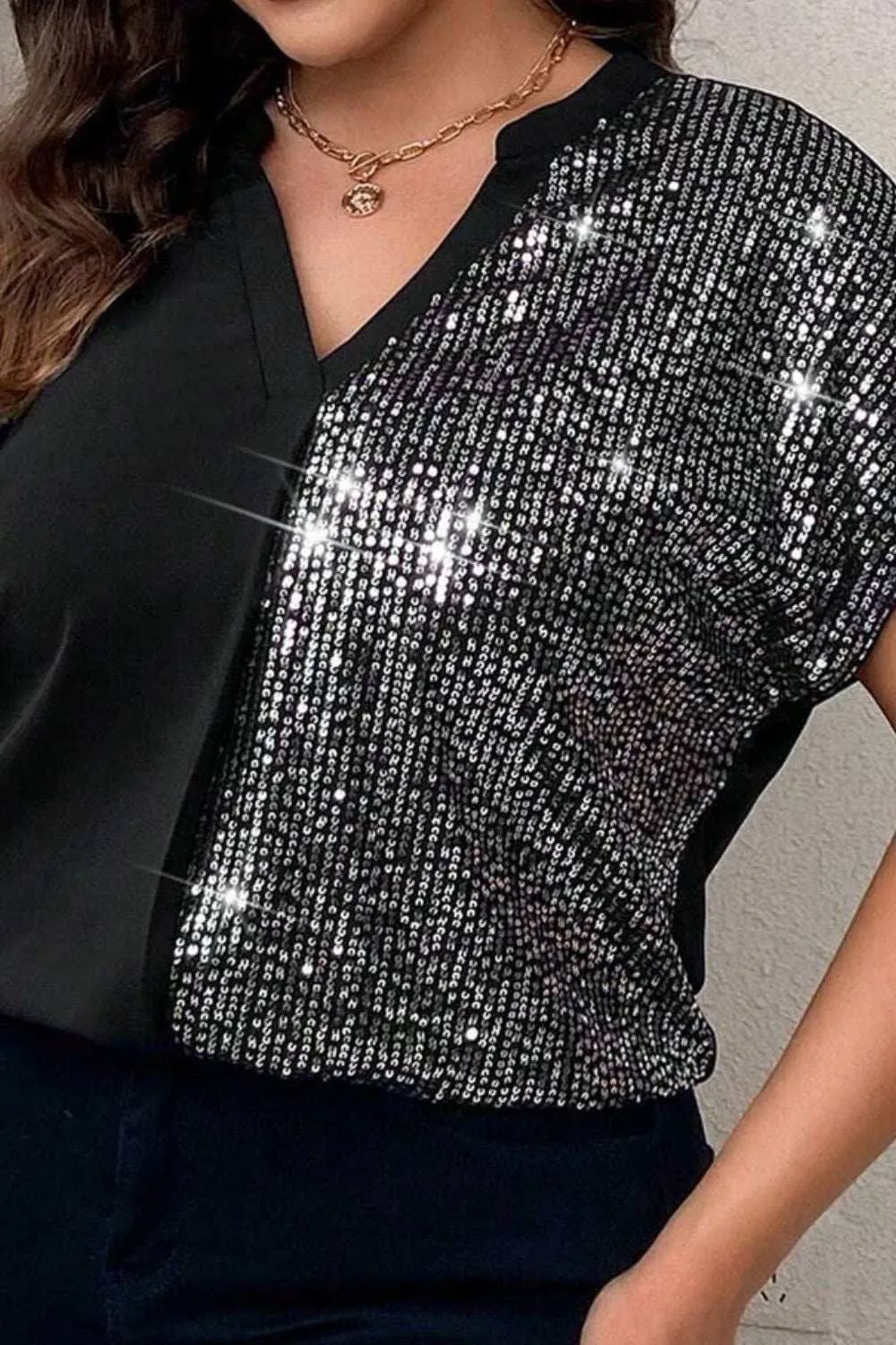 Plus Size Sequin Notched Short Sleeve T-Shirt for Stylish Comfort
