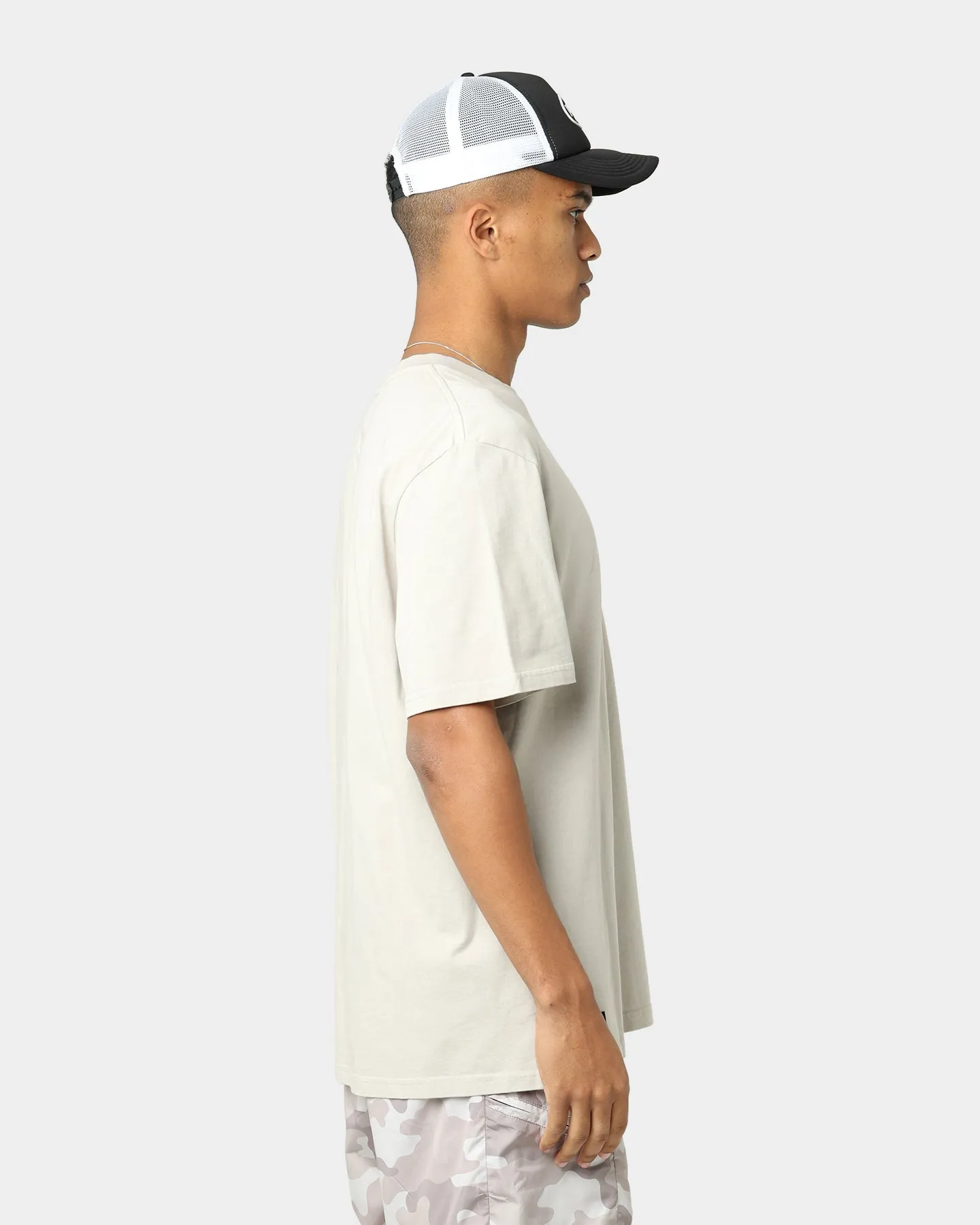 Pyra Stacked Logo T-Shirt Chateau Grey