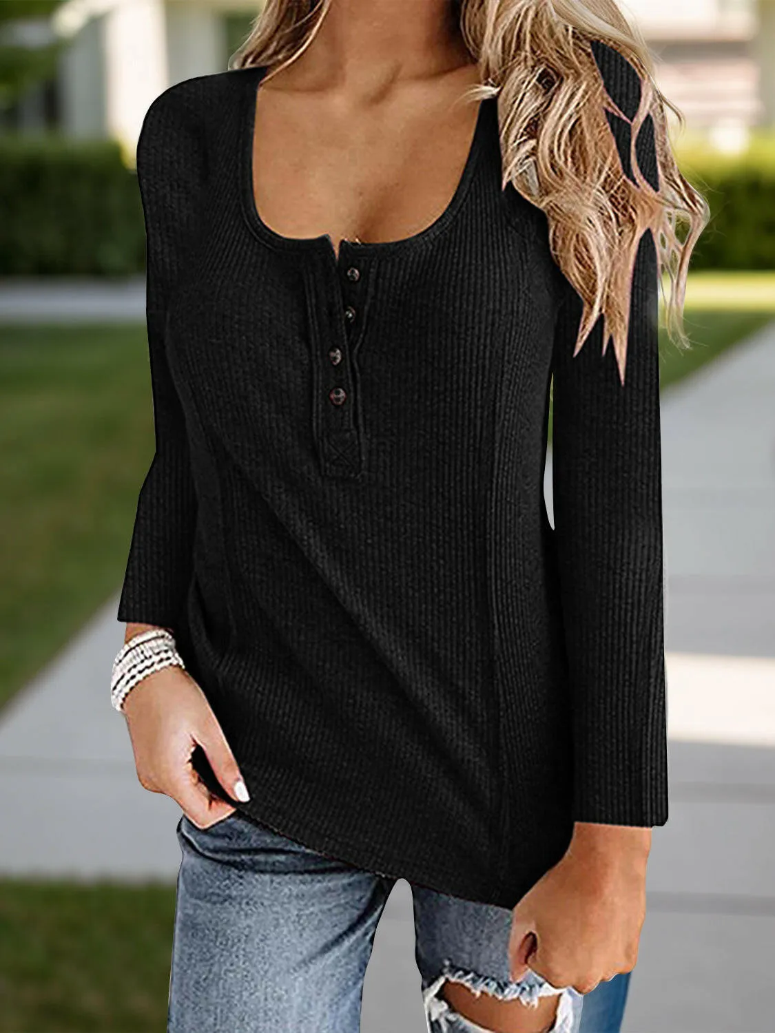 Scoop Neck Long Sleeve T-Shirt