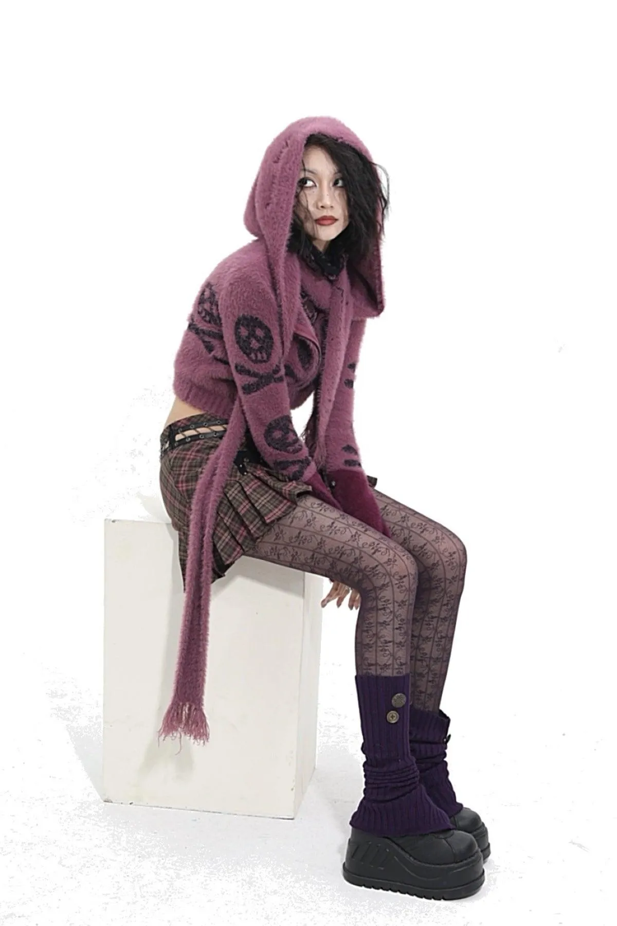 Short Skull Plush Sweater
